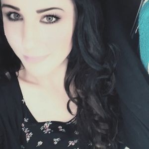 Meet your Posher, Cayleigha